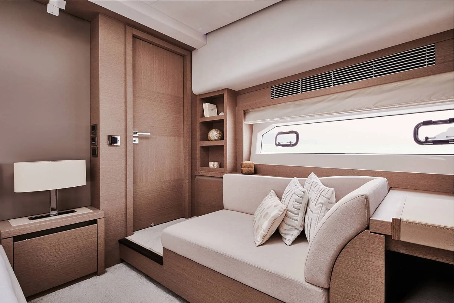 ROMY ONE - photo 26 location yacht Cannes