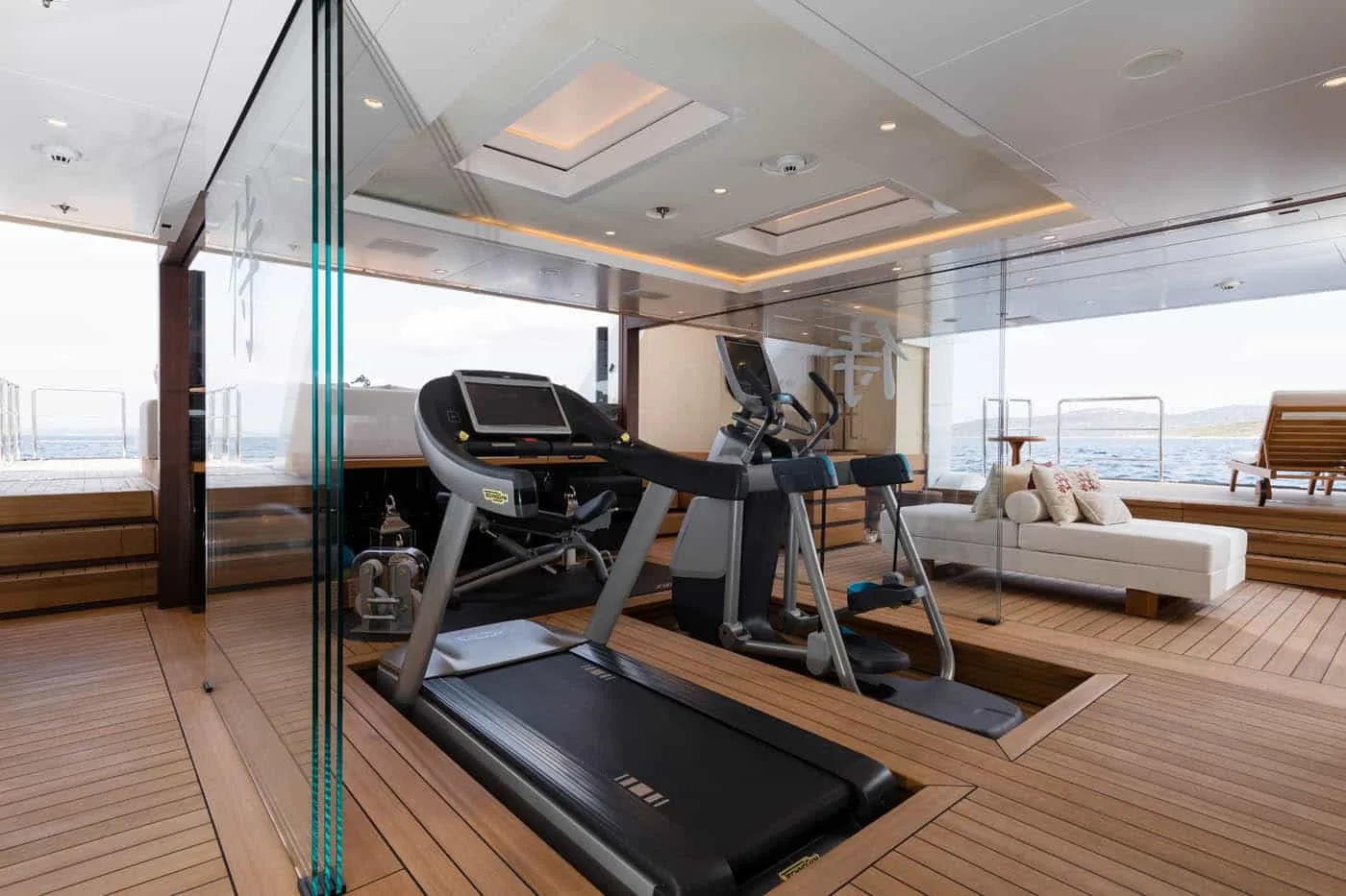 SAMURAI - photo 27 location yacht Cannes