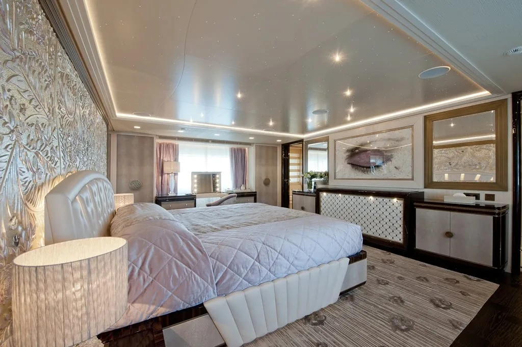 SCORPION - photo 16 location yacht Cannes