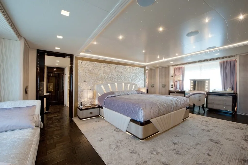 SCORPION - photo 17 location yacht Cannes