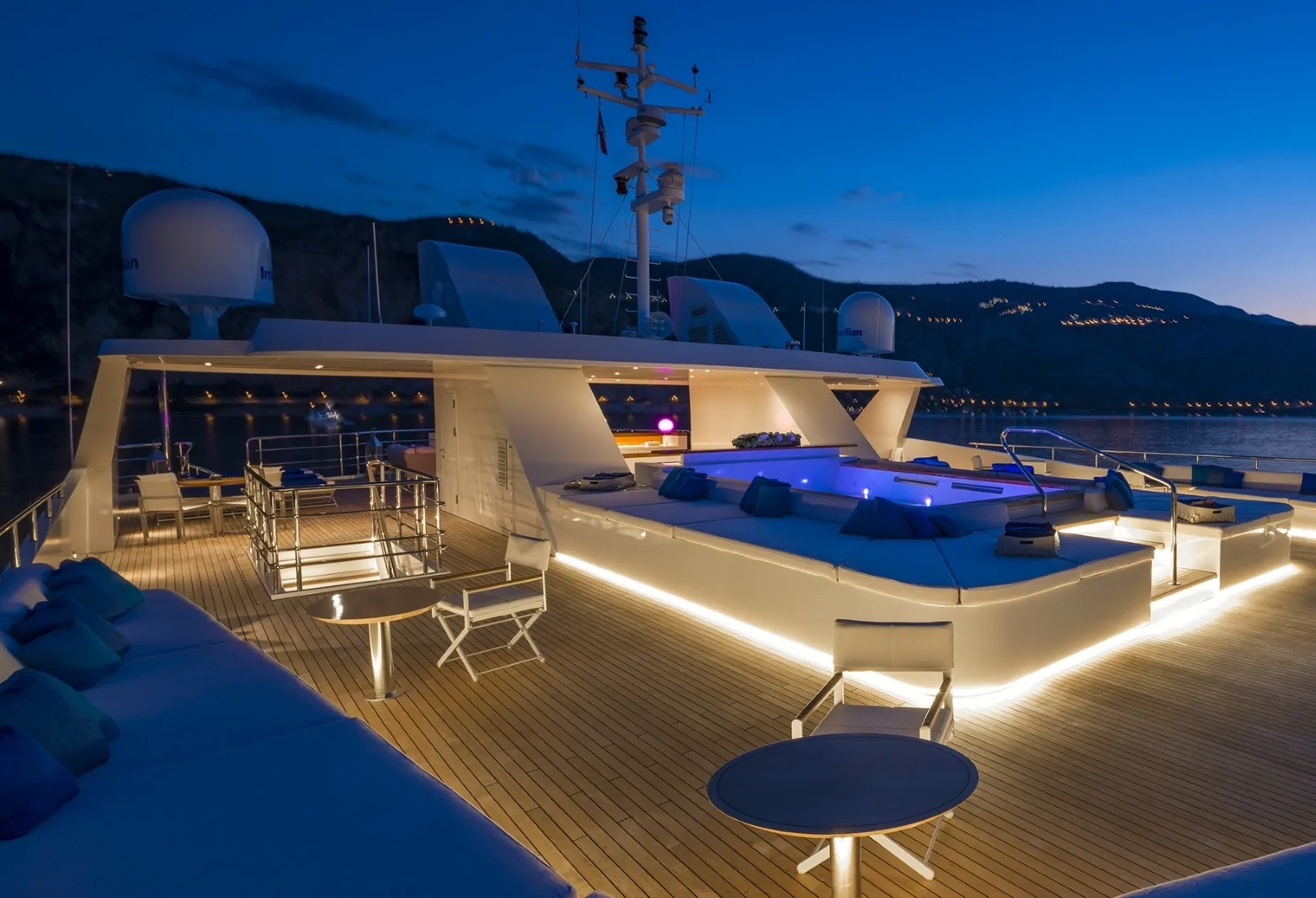 SERENITY - photo 26 location yacht Cannes