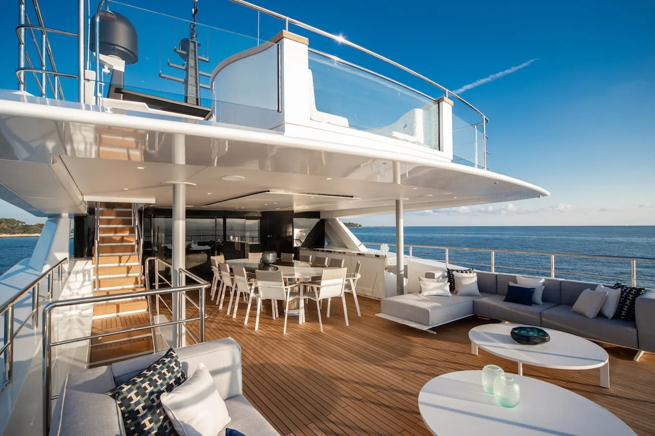 SILVER FOX - photo 12 location yacht Cannes