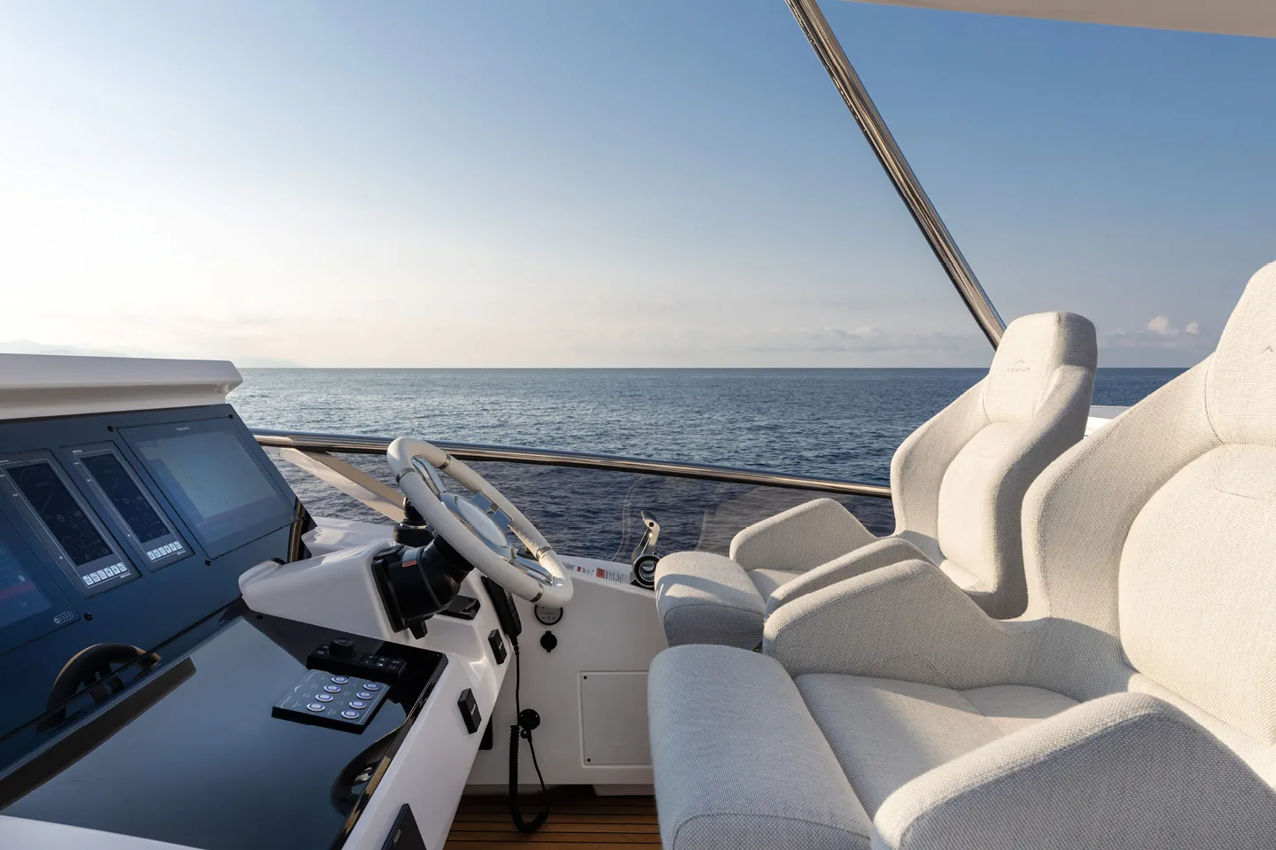 SOLSTICE - photo 16 location yacht Cannes