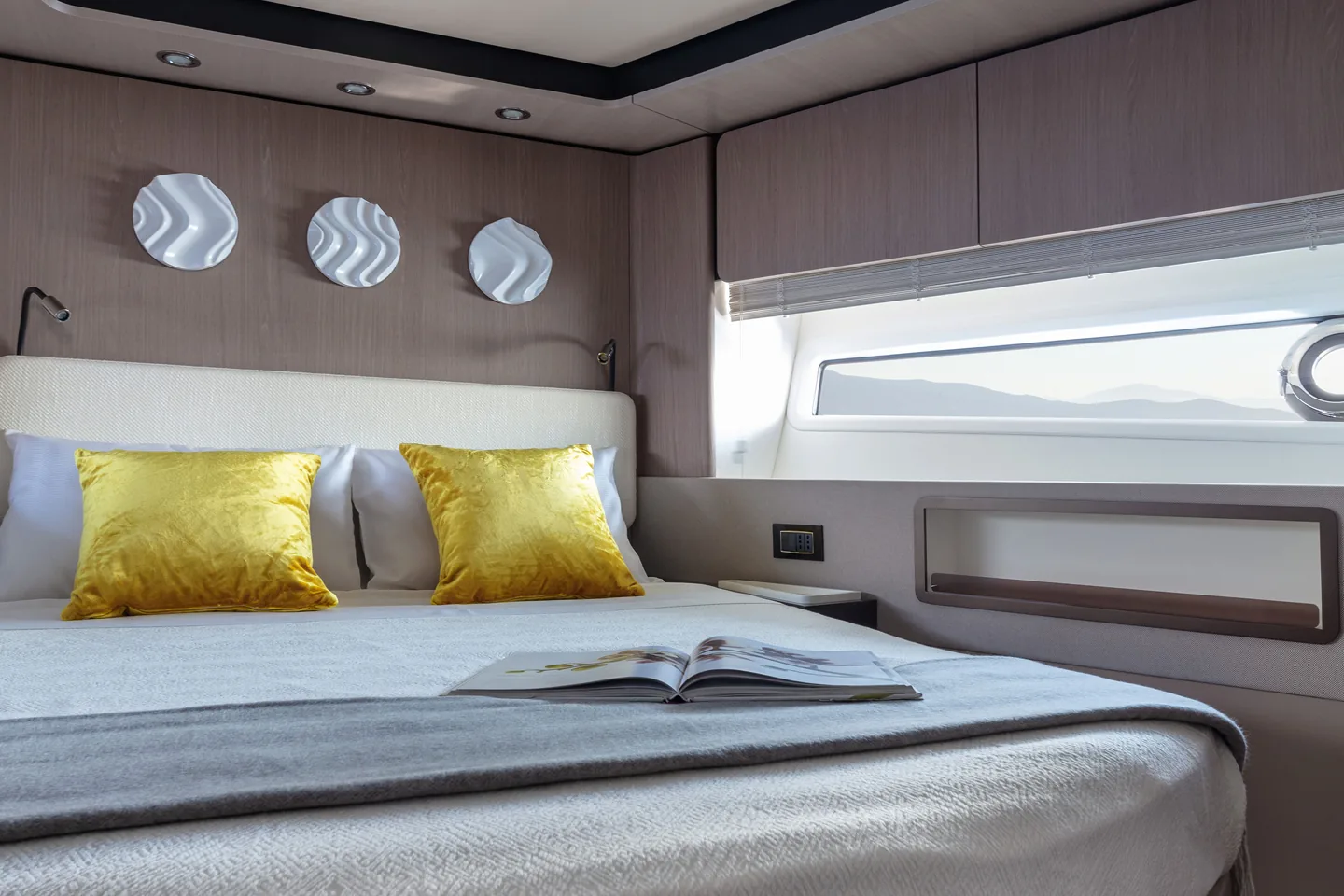 SOLSTICE - photo 29 location yacht Cannes