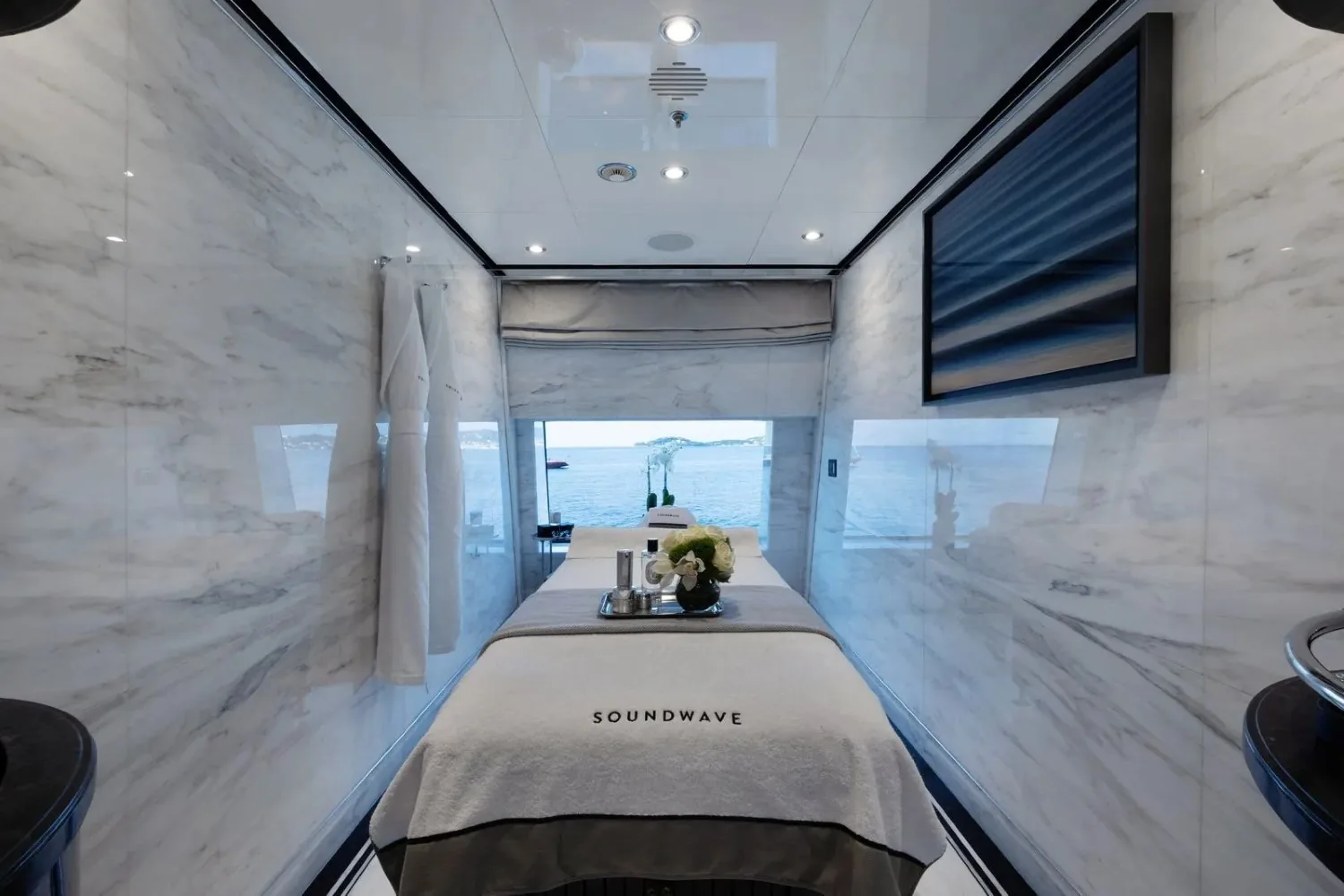 SOUNDWAVE - photo 14 location yacht Cannes