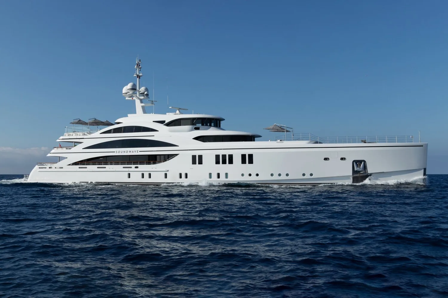 SOUNDWAVE - photo 15 location yacht Cannes