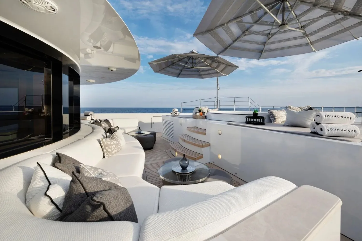 SOUNDWAVE - photo 27 location yacht Cannes