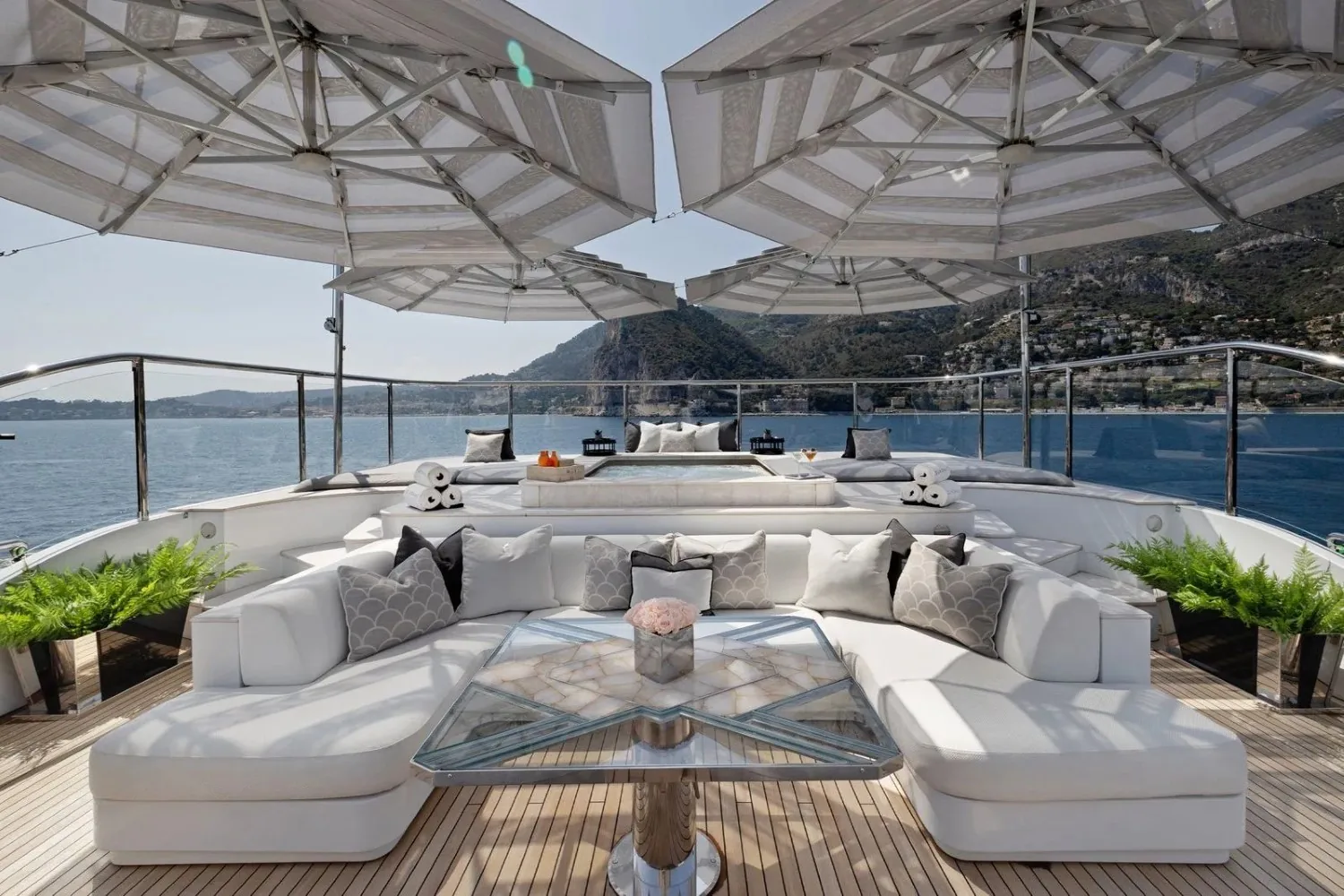 SOUNDWAVE - photo 29 location yacht Cannes
