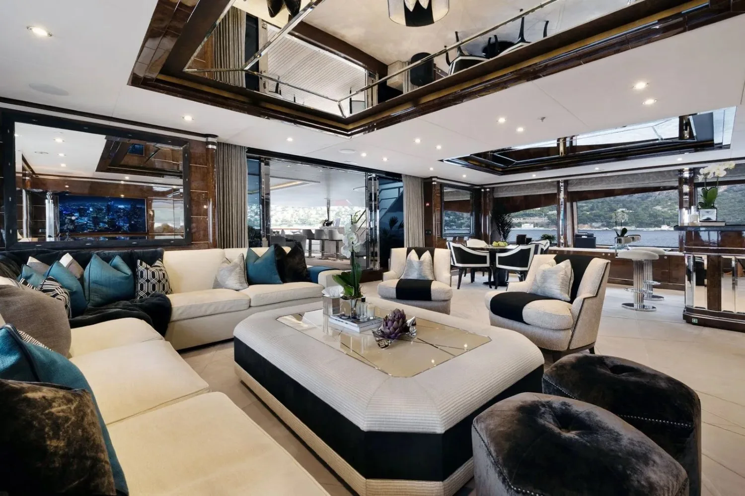 SOUNDWAVE - photo 44 location yacht Cannes