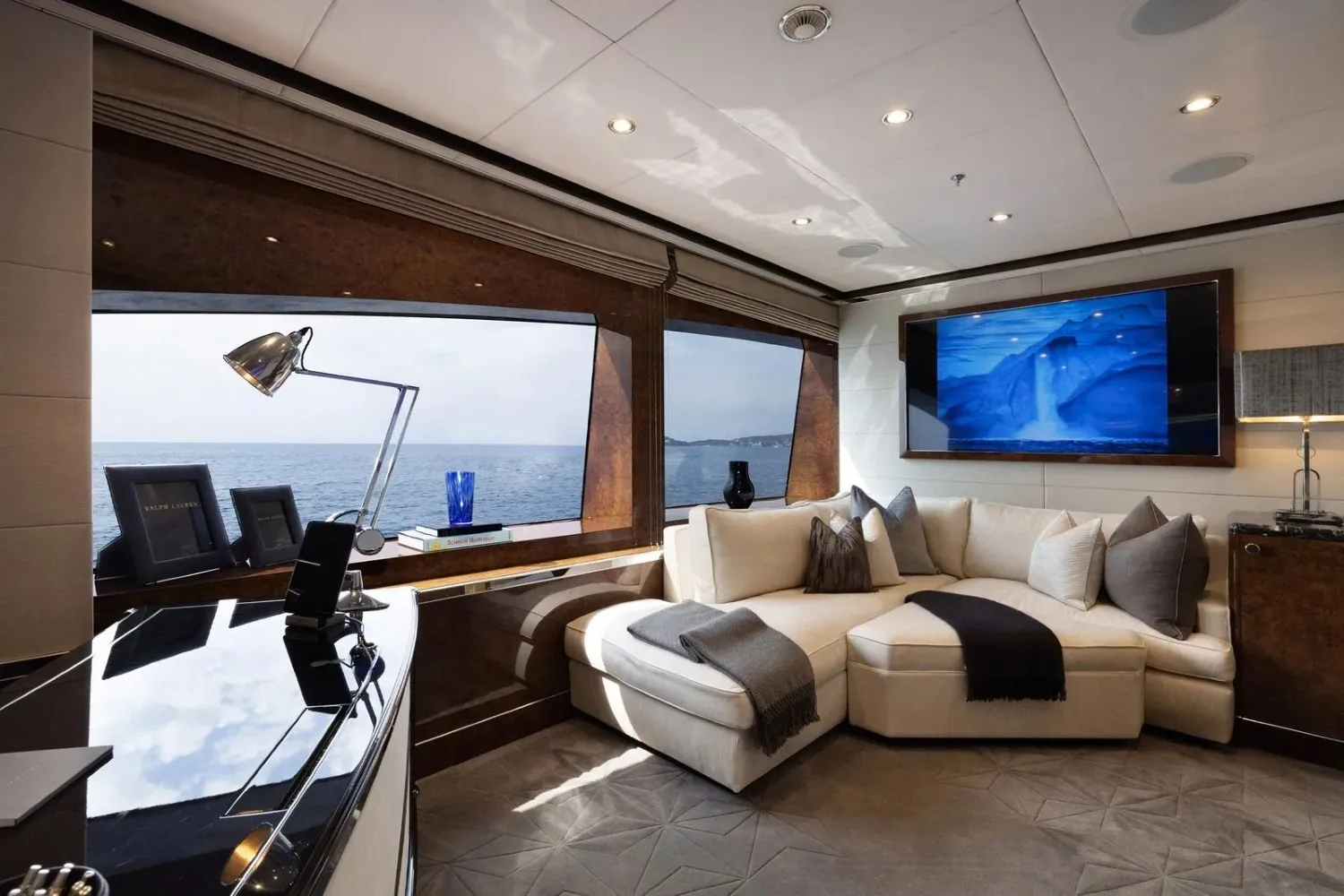 SOUNDWAVE - photo 46 location yacht Cannes