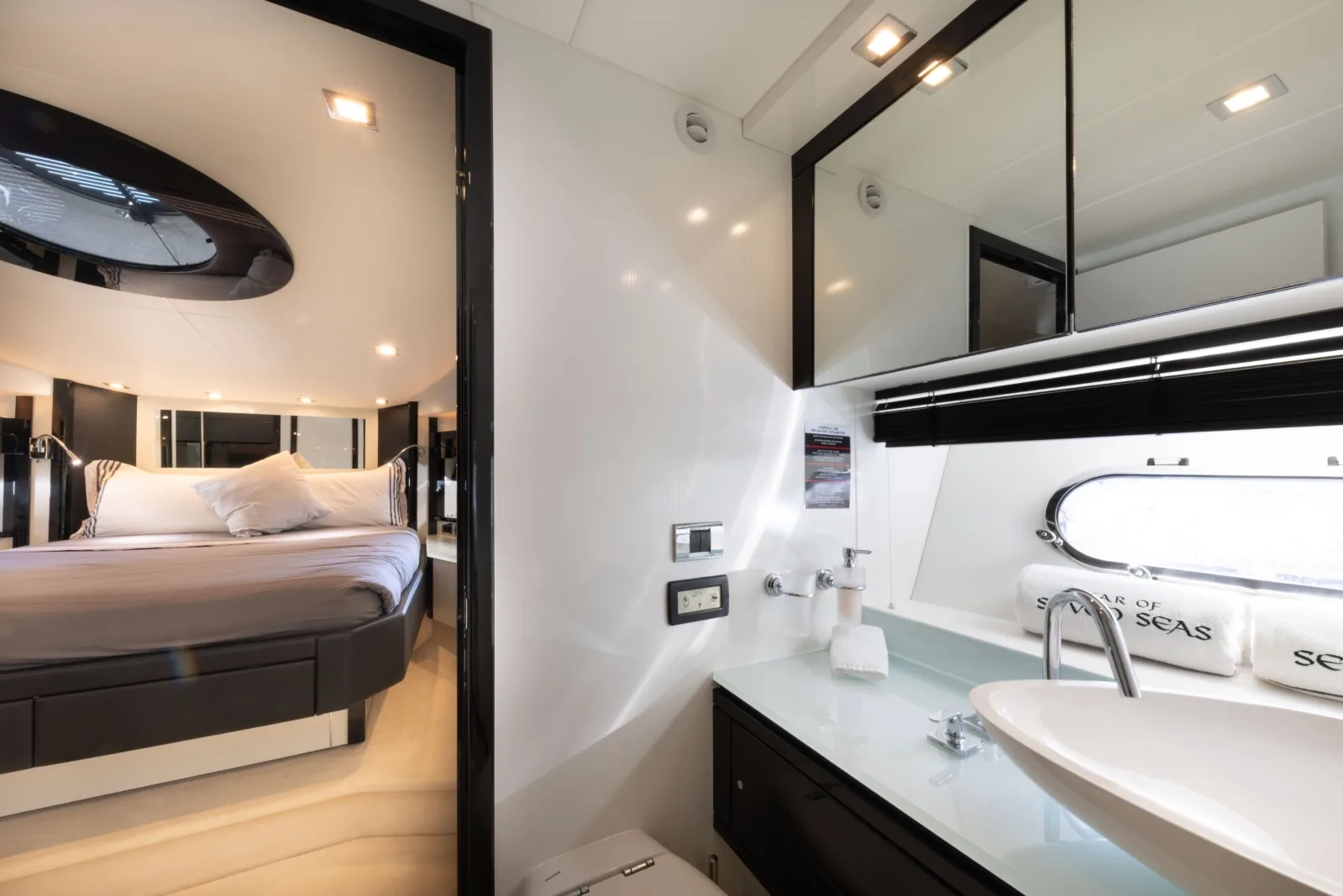 STAR OF SEVEN SEAS - photo 15 location yacht Cannes