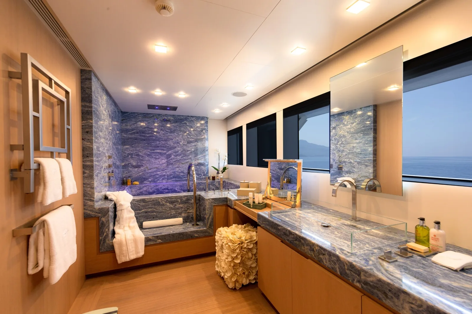STELLA MARIS - photo 17 location yacht Cannes