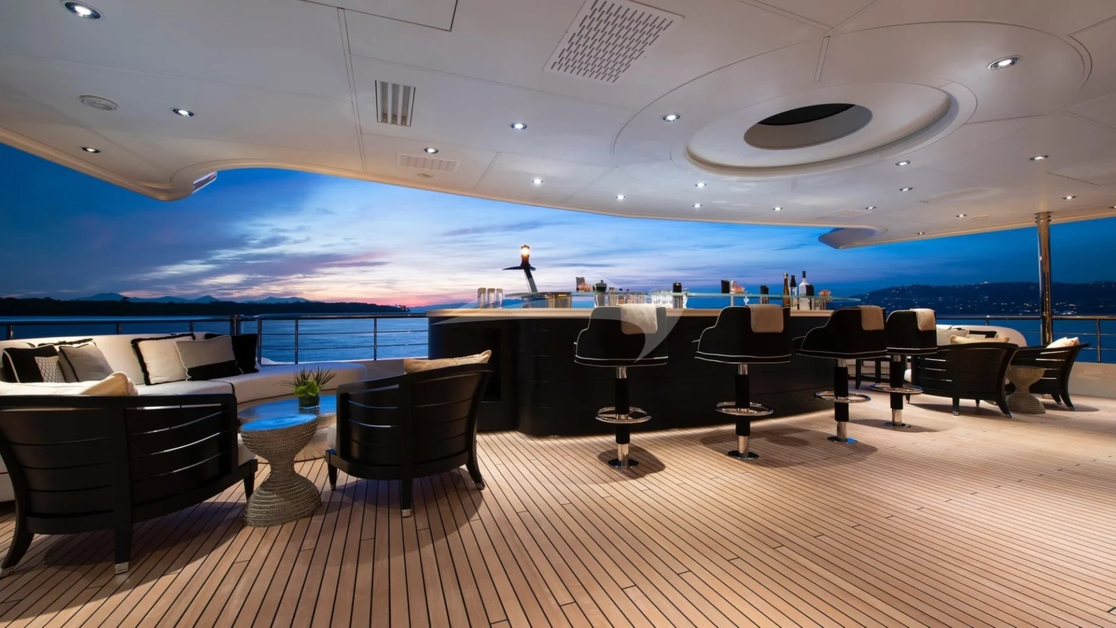 Sunrays, photo 16 location yacht Cannes