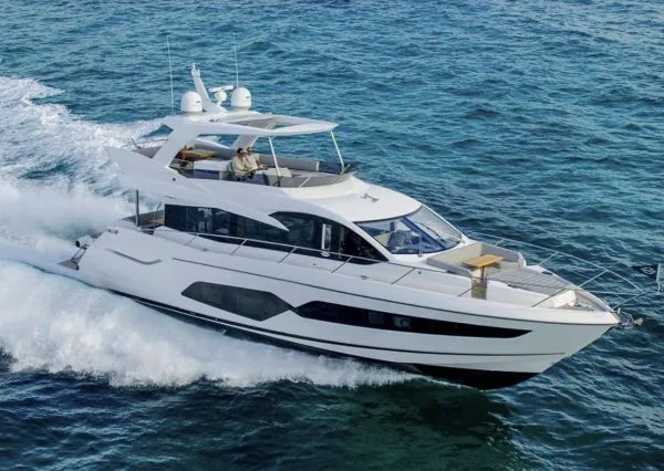 SUNSEEKER 70 - photo 3 location yacht Cannes