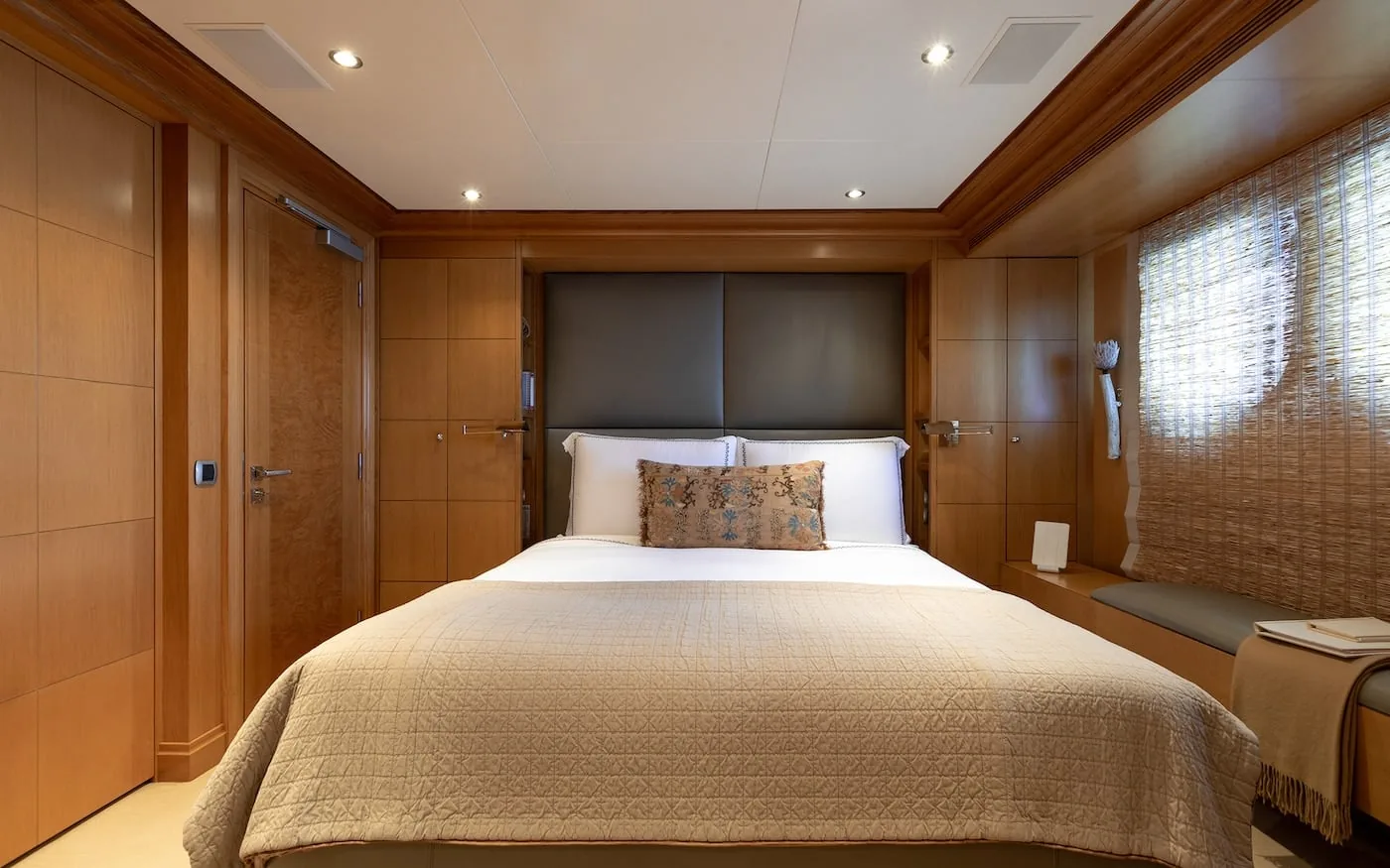 TREEHOUSE - photo 31 location yacht Cannes