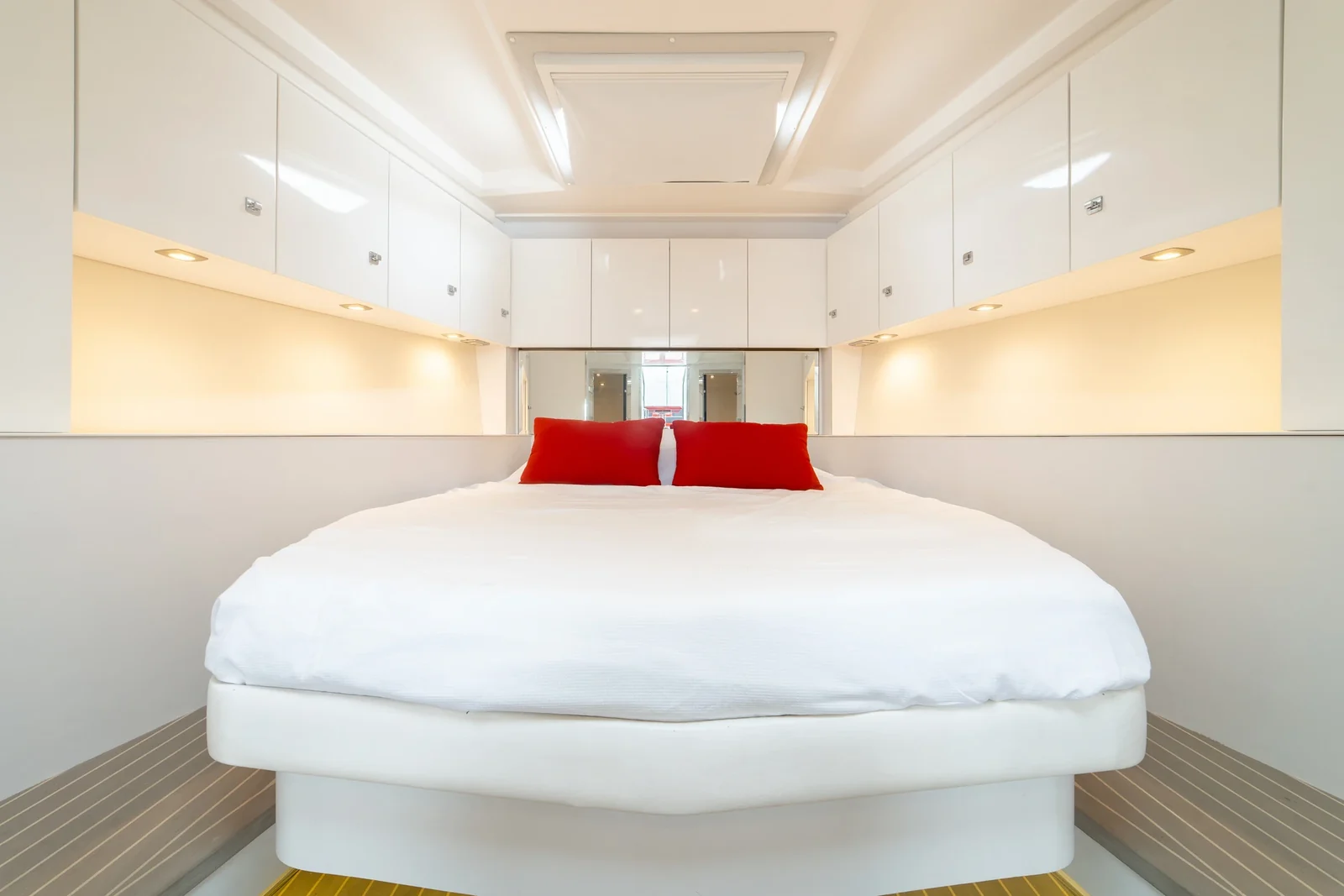 VanDutch 55, photo 14 location yacht Cannes