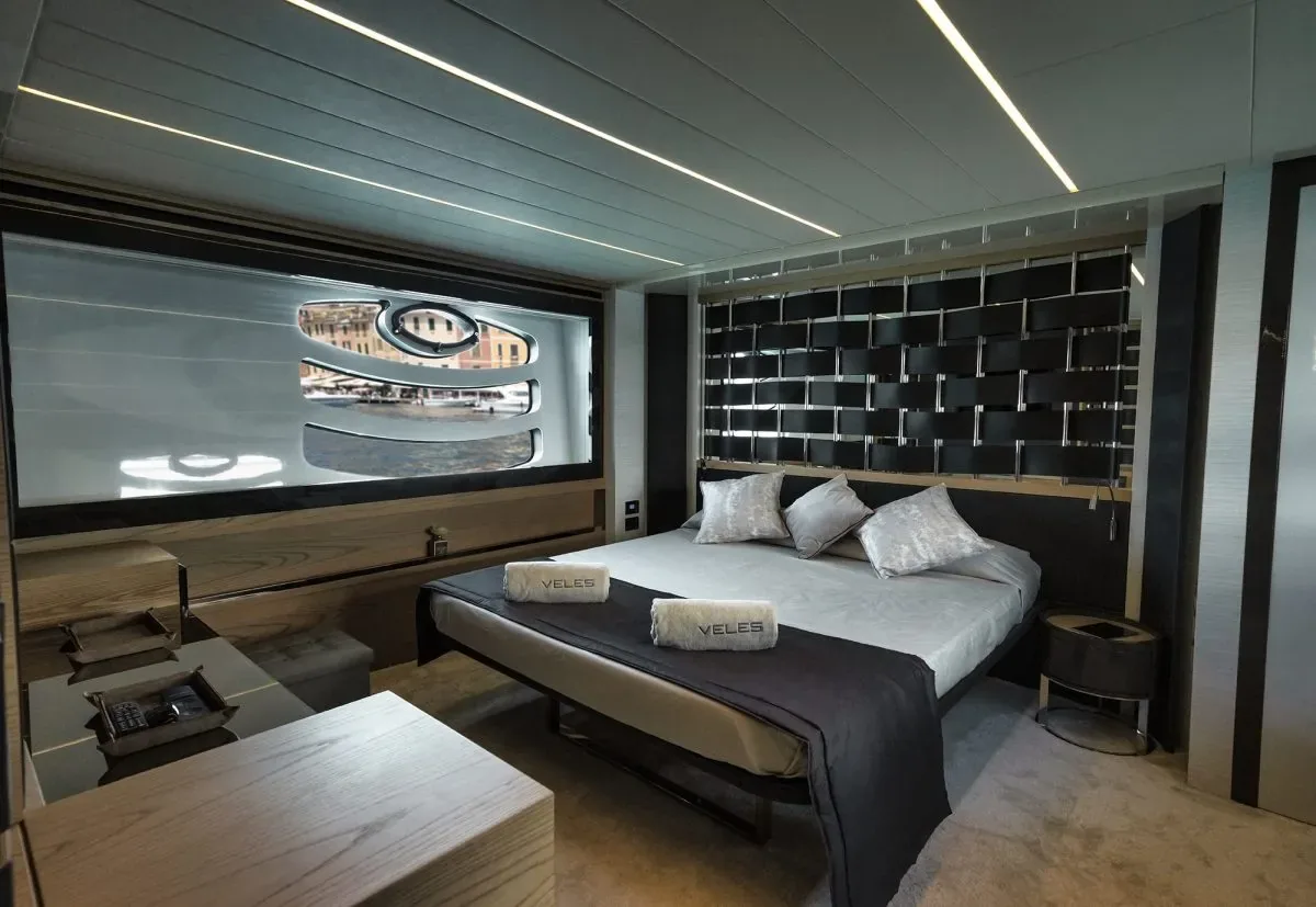 VELES - photo 14 location yacht Cannes