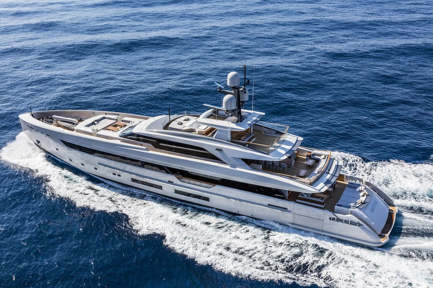 VERTIGE - photo 15 location yacht Cannes