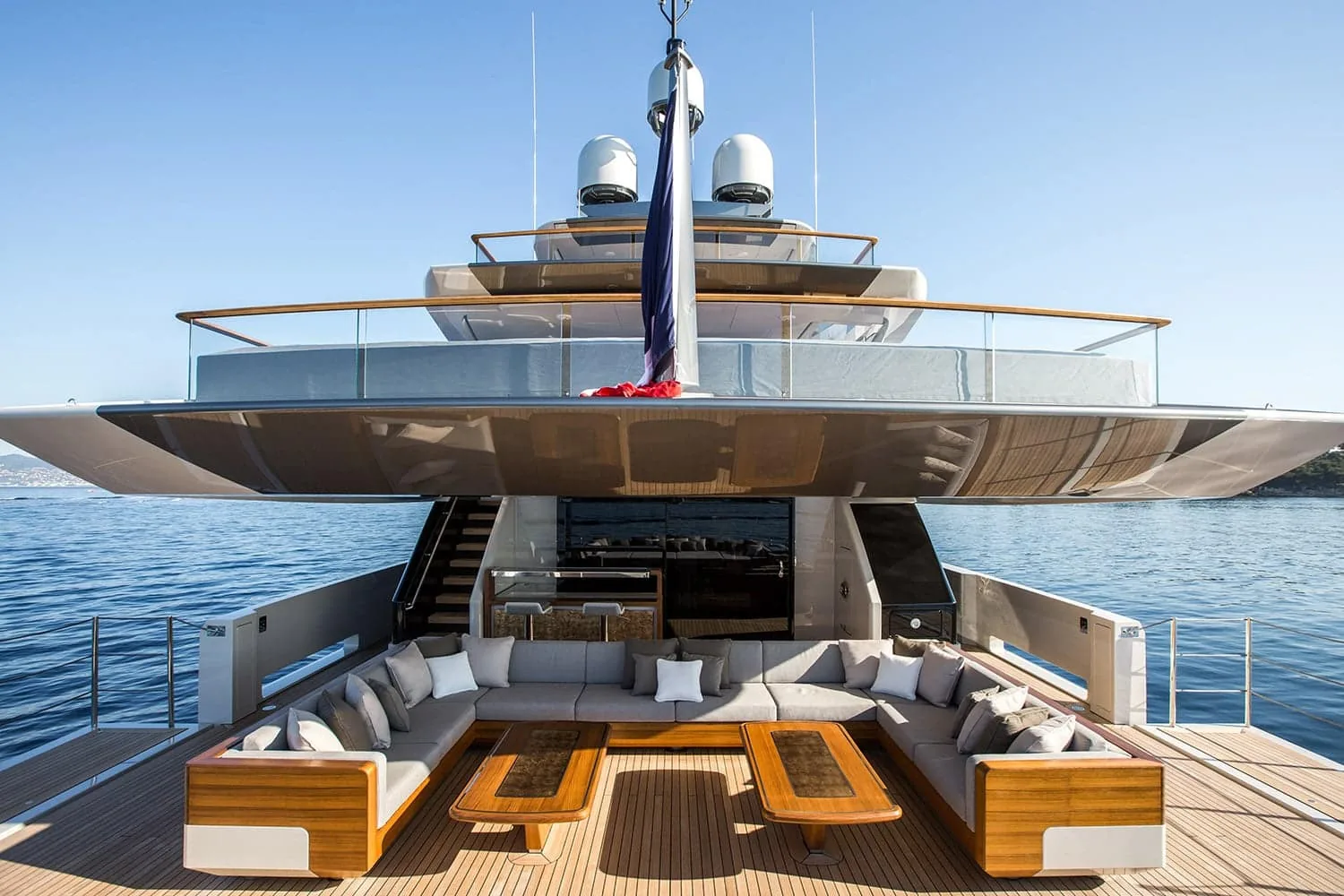 VERTIGE - photo 25 location yacht Cannes