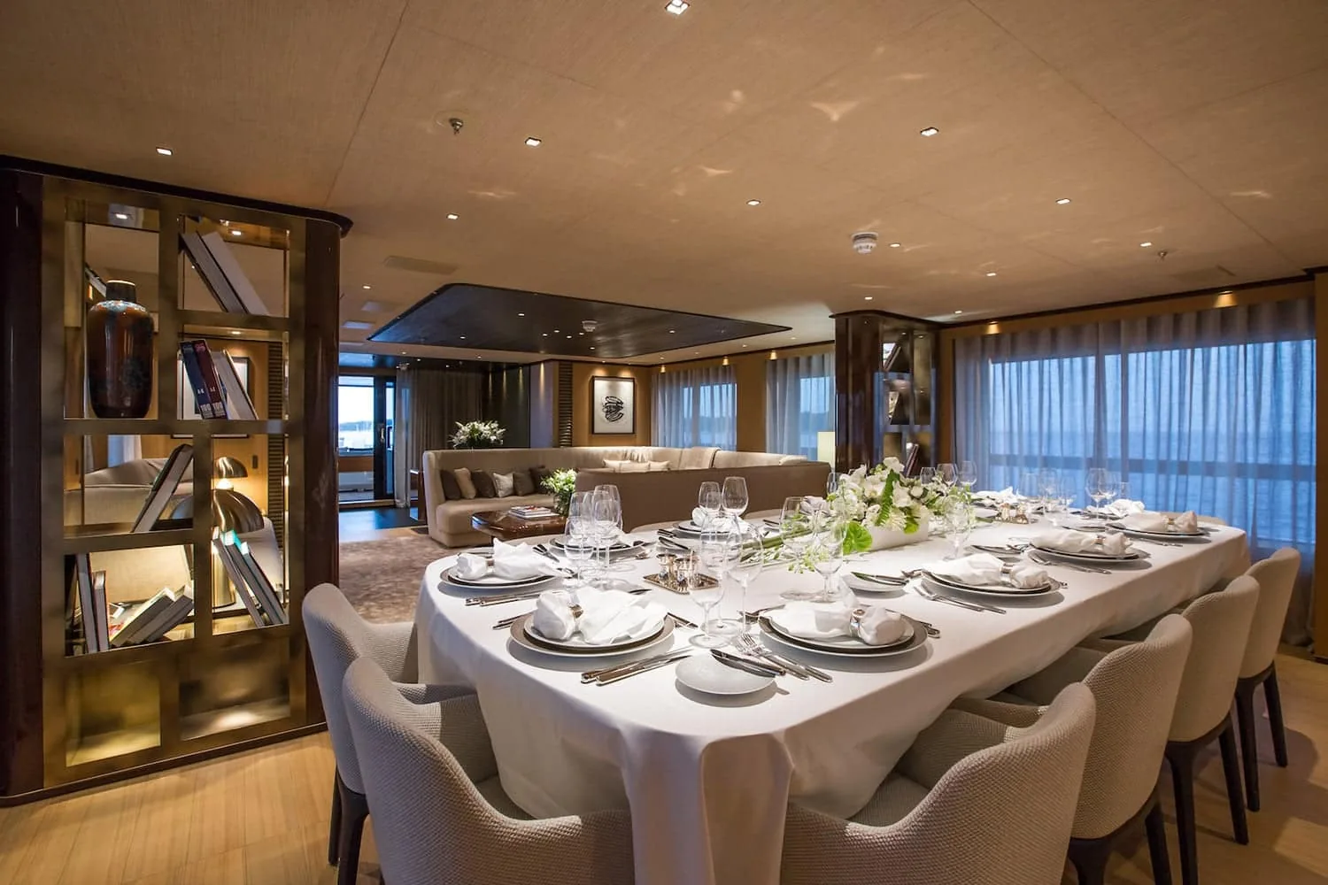 VERTIGE - photo 30 location yacht Cannes
