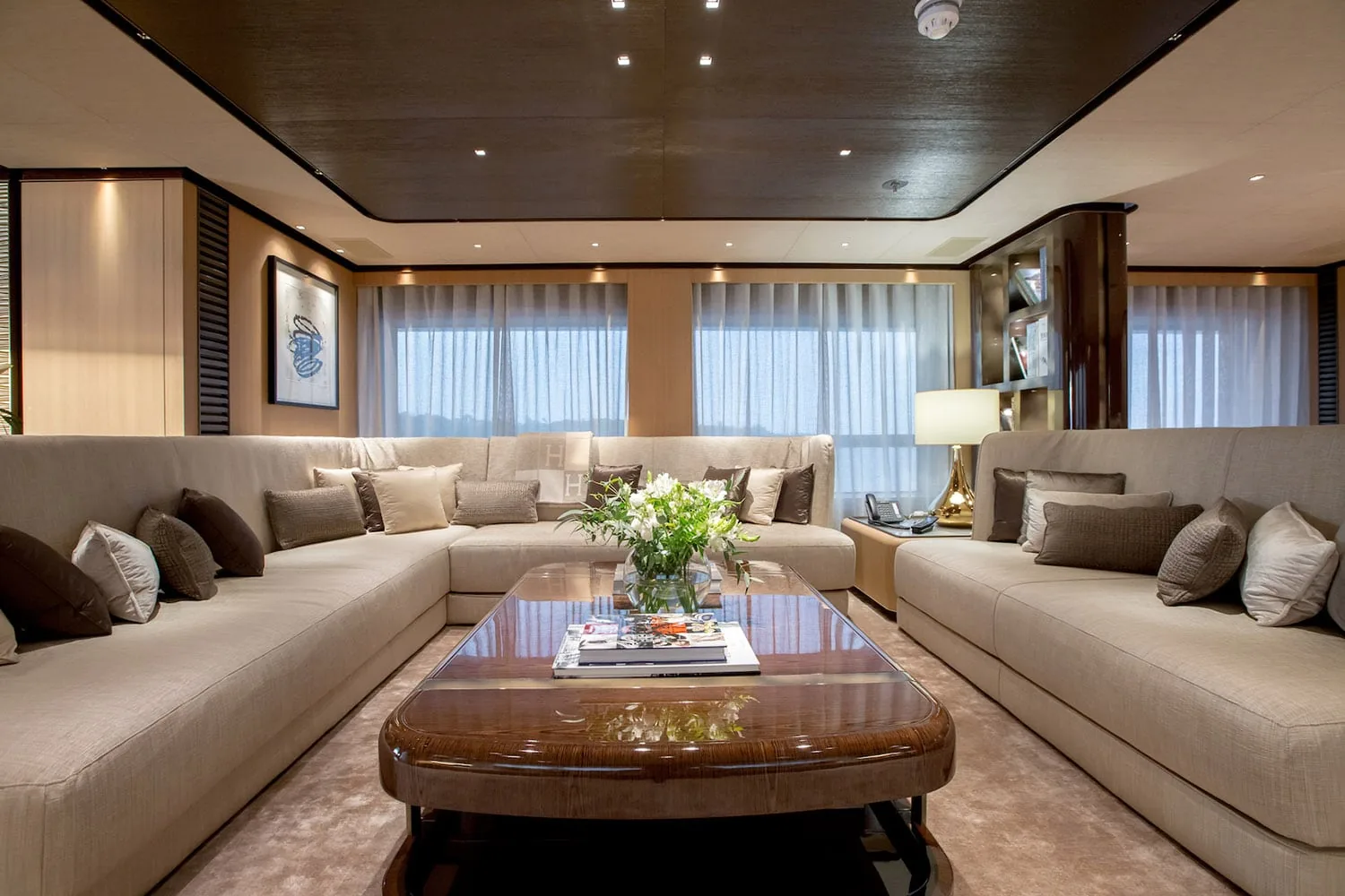 VERTIGE - photo 31 location yacht Cannes