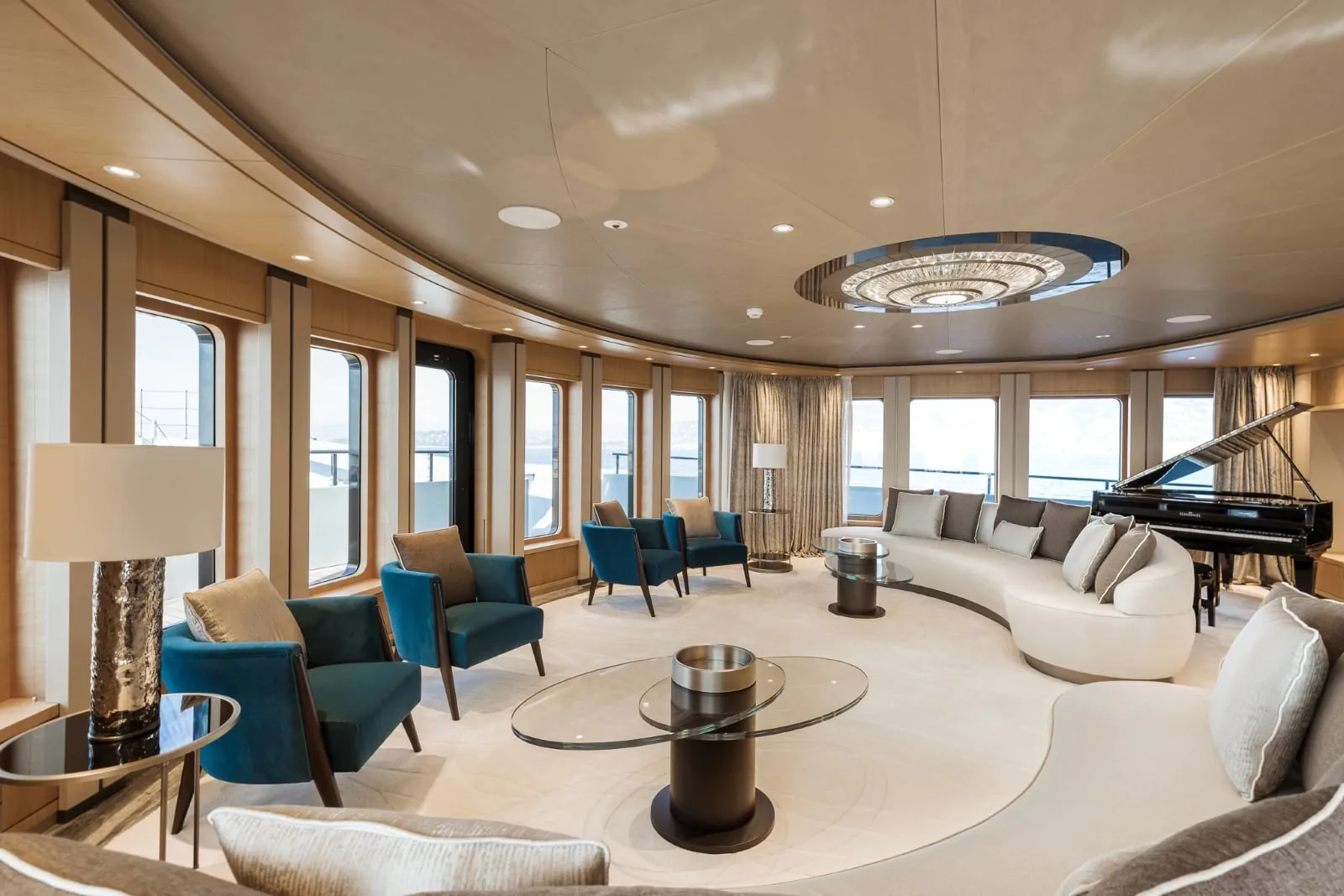 VICTORIOUS - photo 13 location yacht Cannes