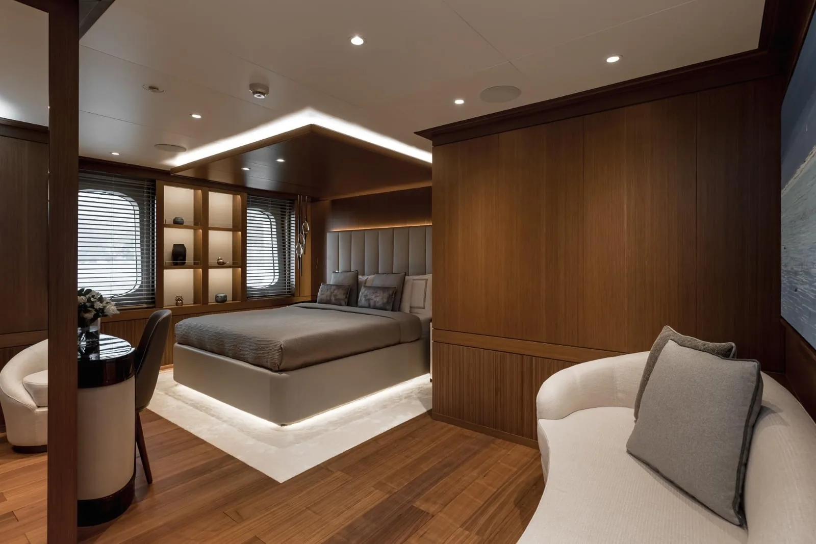 VICTORIOUS - photo 19 location yacht Cannes