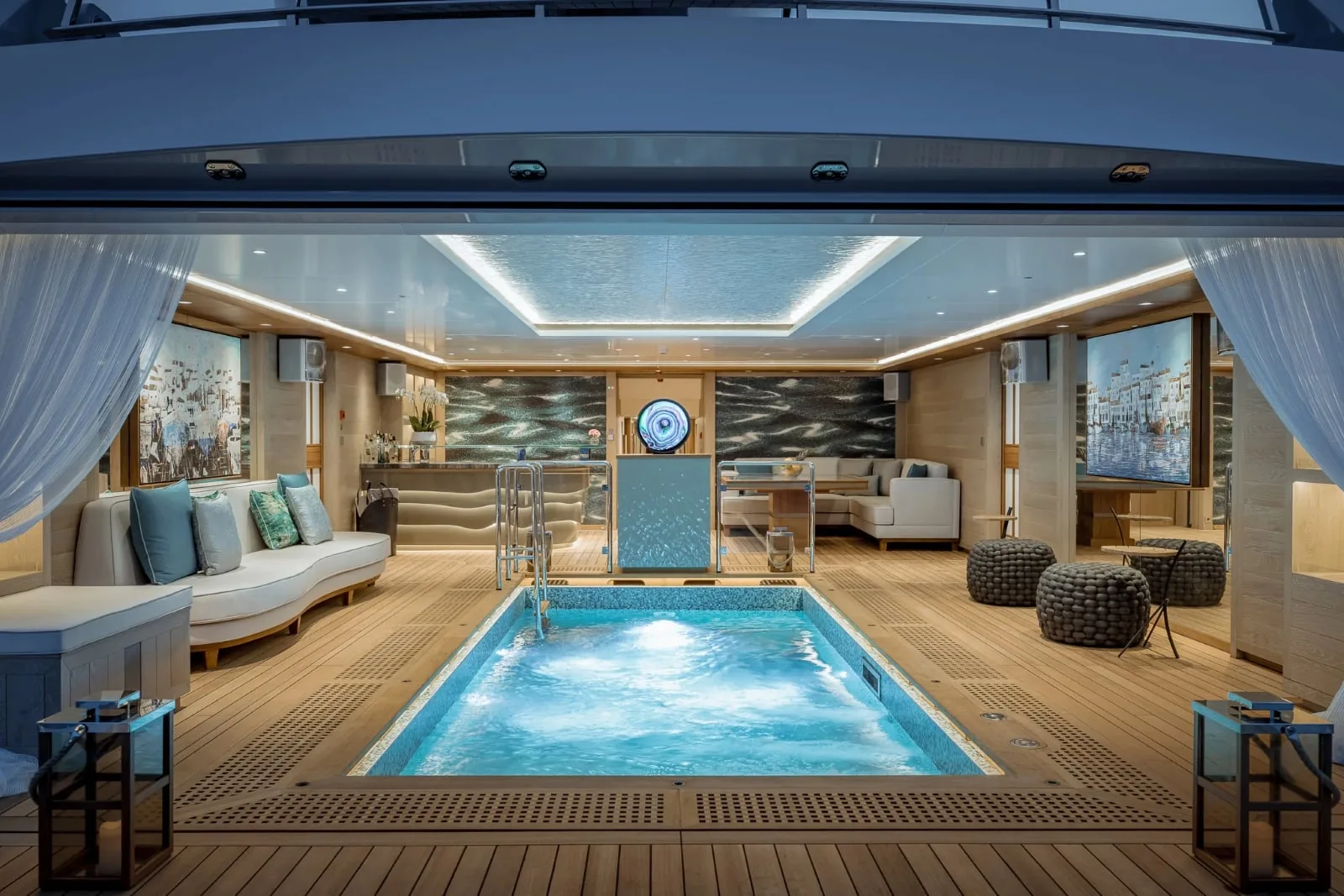 VICTORIOUS - photo 26 location yacht Cannes