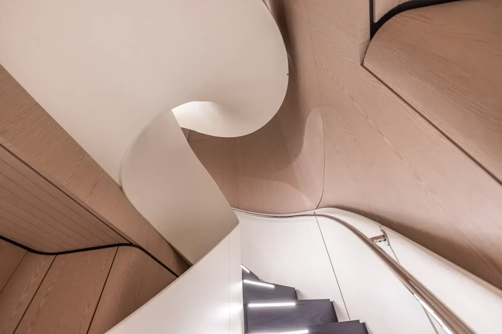 VIRTUOSITY - photo 37 location yacht Cannes